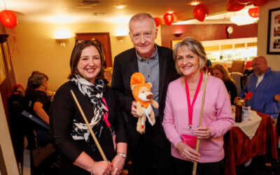 Sporting legend helps rack up more than £2,000 for Molly Ollys